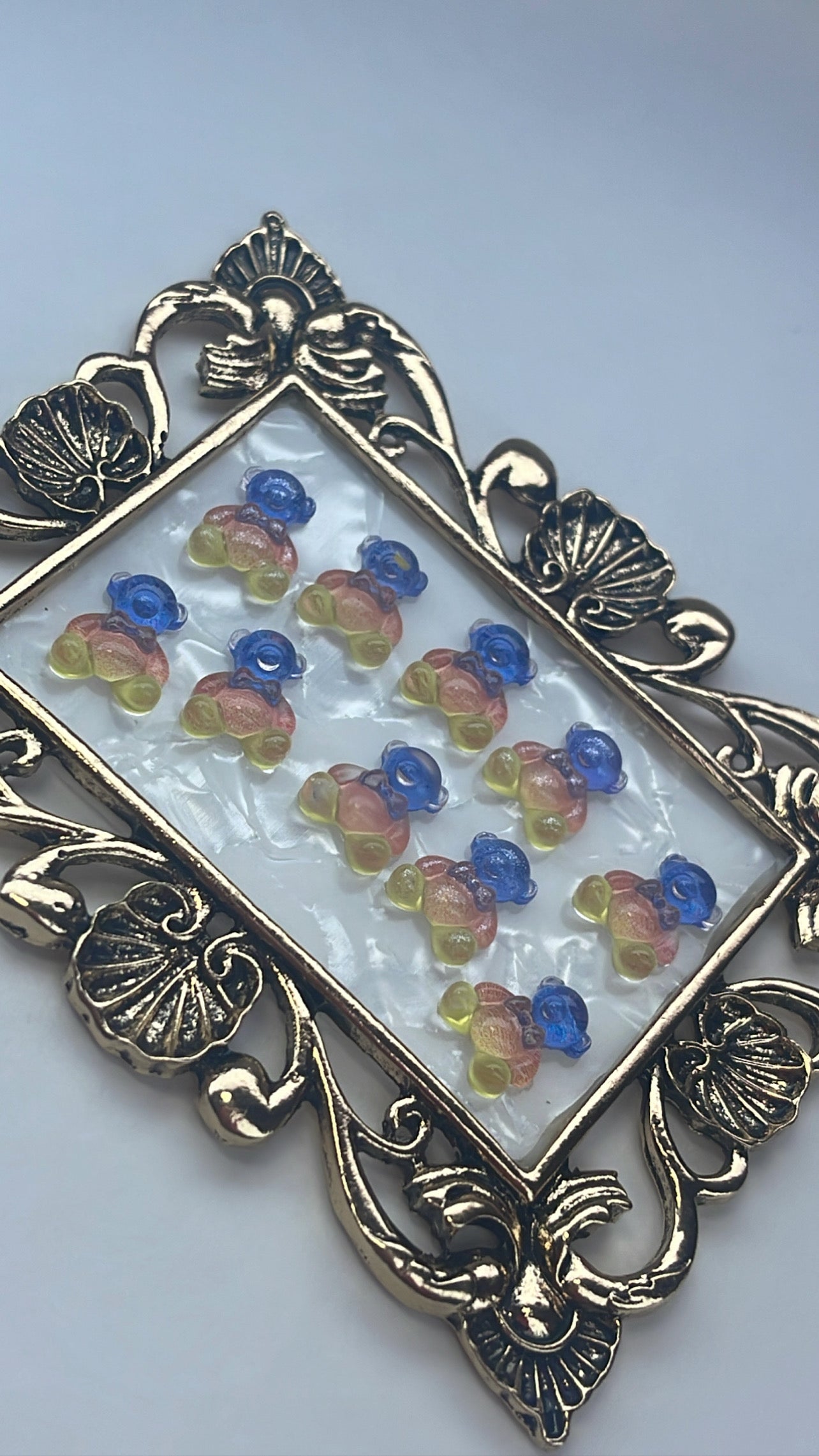Bears resins