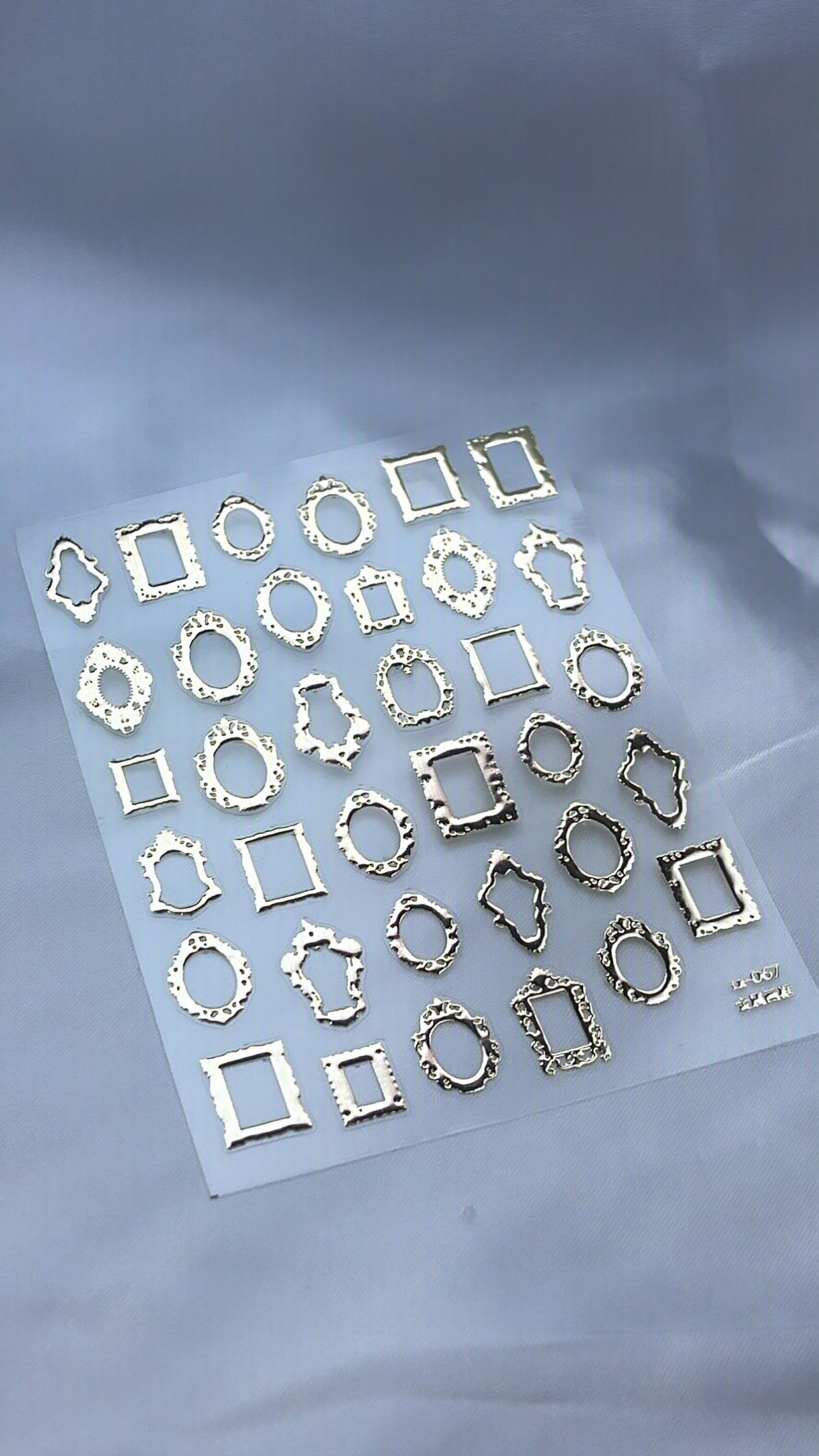 Sticker metallic gold